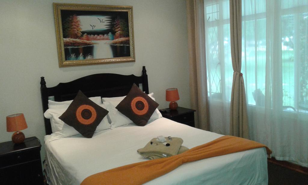 Black Swan Guest House Boshoek Экстерьер фото