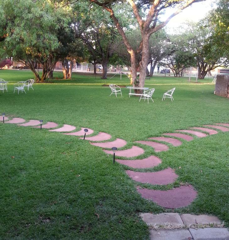 Black Swan Guest House Boshoek Экстерьер фото