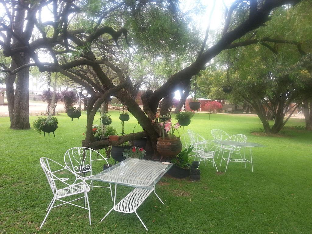 Black Swan Guest House Boshoek Экстерьер фото