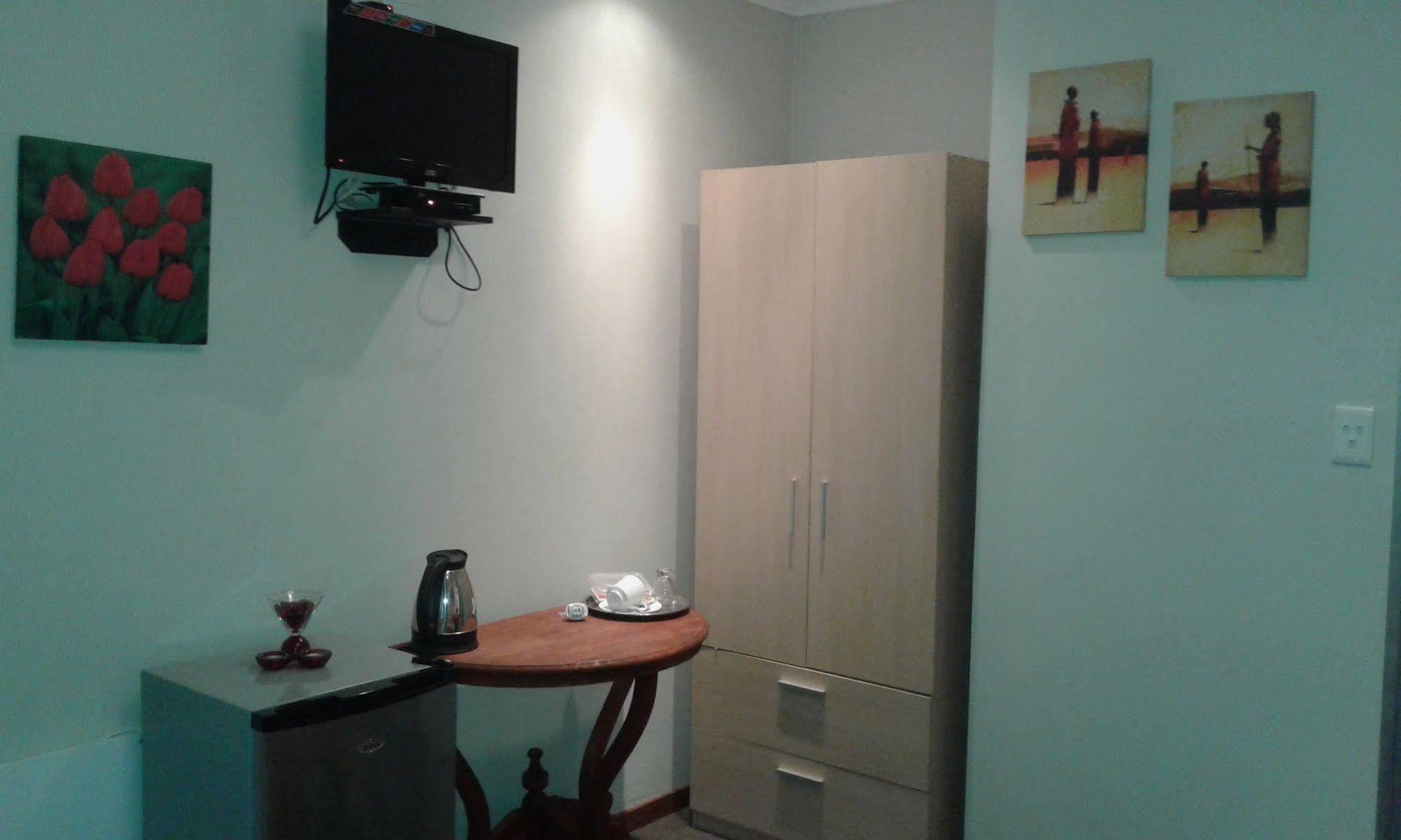 Black Swan Guest House Boshoek Экстерьер фото